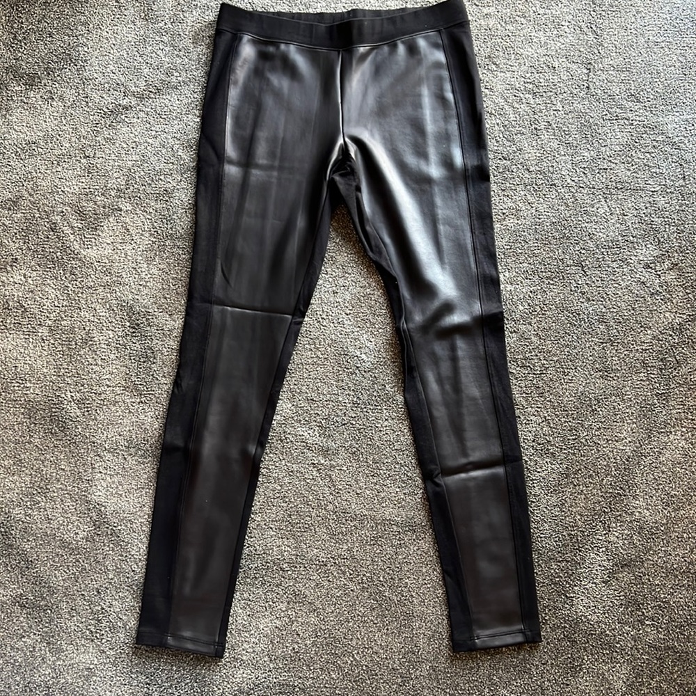 Women’s Express Black Moto-Style Leggings - M